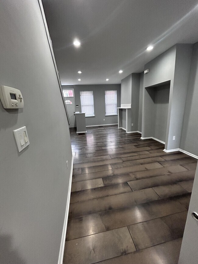 Foto del edificio - 2261 N Colorado St