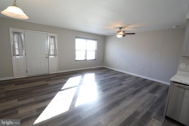 Building Photo - 14317 Chapel Cove Ct
