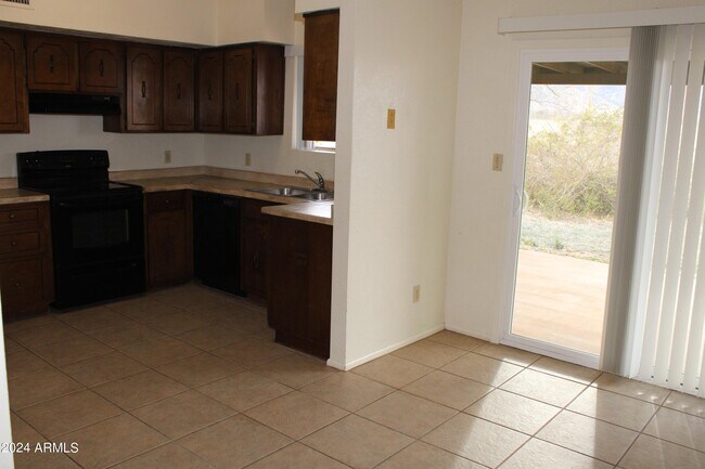 Building Photo - 1233 Terra Dr