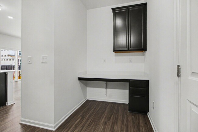 Foto del edificio - 832 Kuss Dr