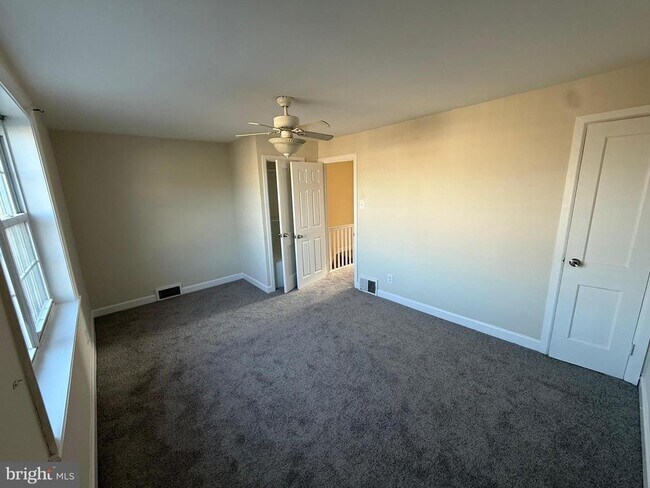 Building Photo - 4434 Marple St