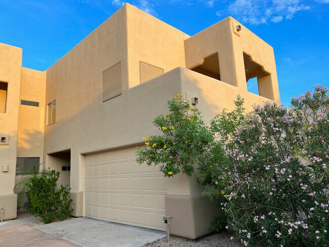 Foto del edificio - 9070 E Gary Rd