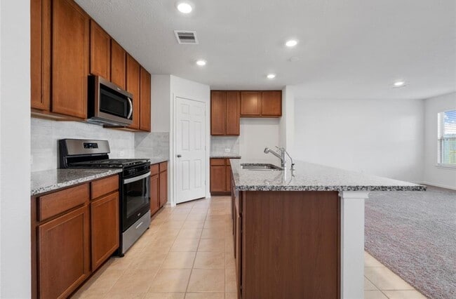 Building Photo - 8123 Leisure Pt Dr