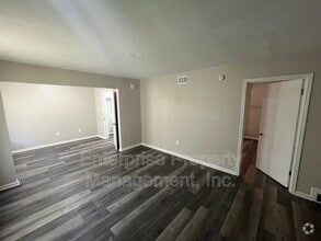 Building Photo - 1343 Dove St
