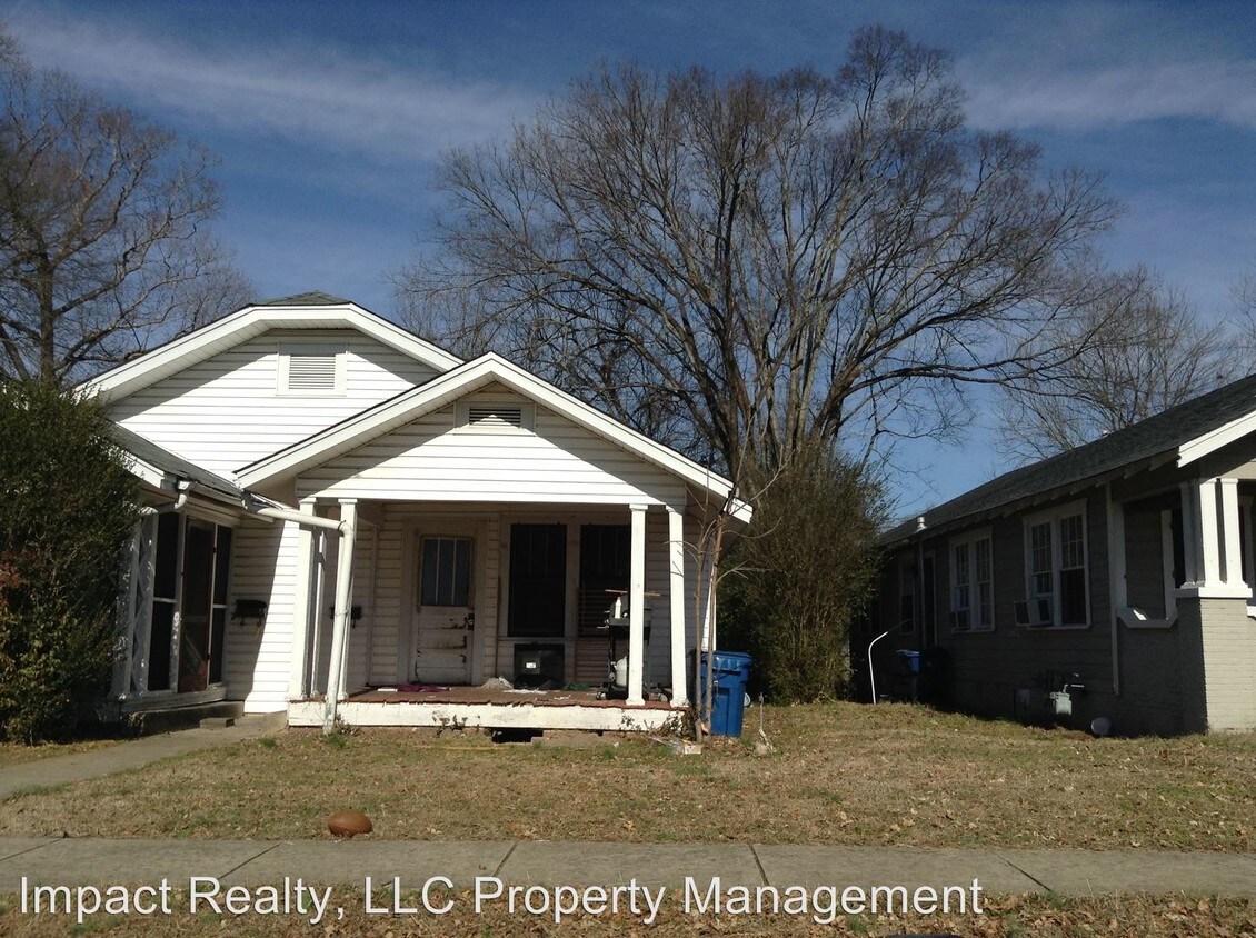 Primary Photo - 212 Hughes Ave