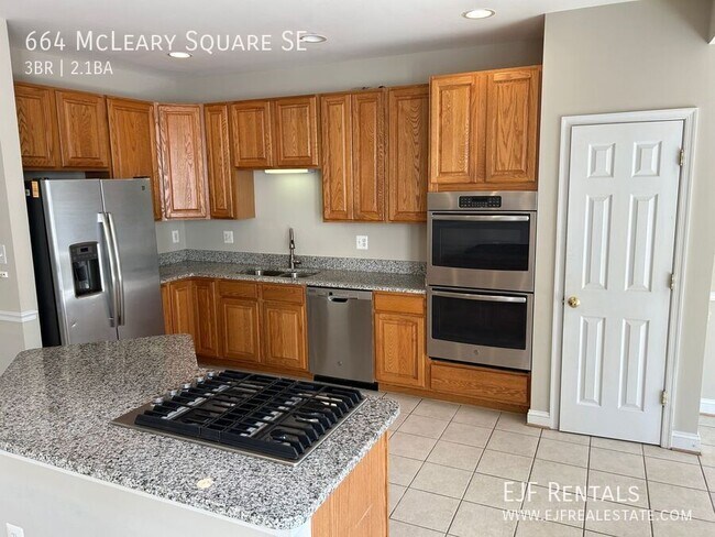Building Photo - 664 McLeary Square SE