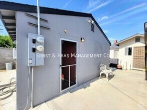 Building Photo - 4514 Linden Ave