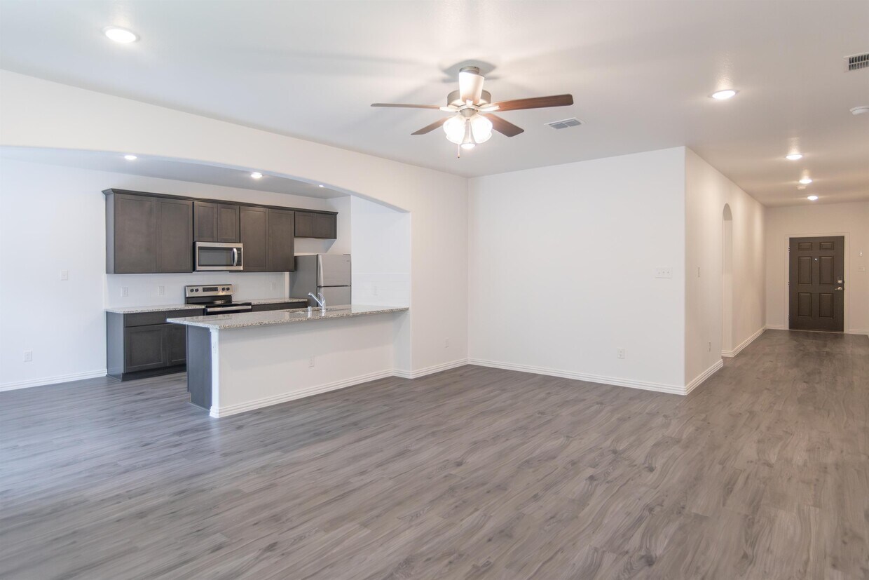 Building Photo - 3535 Macquarie Dr