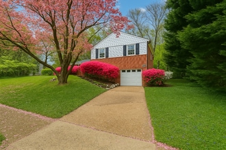 Building Photo - 4902 Elsmere Ave