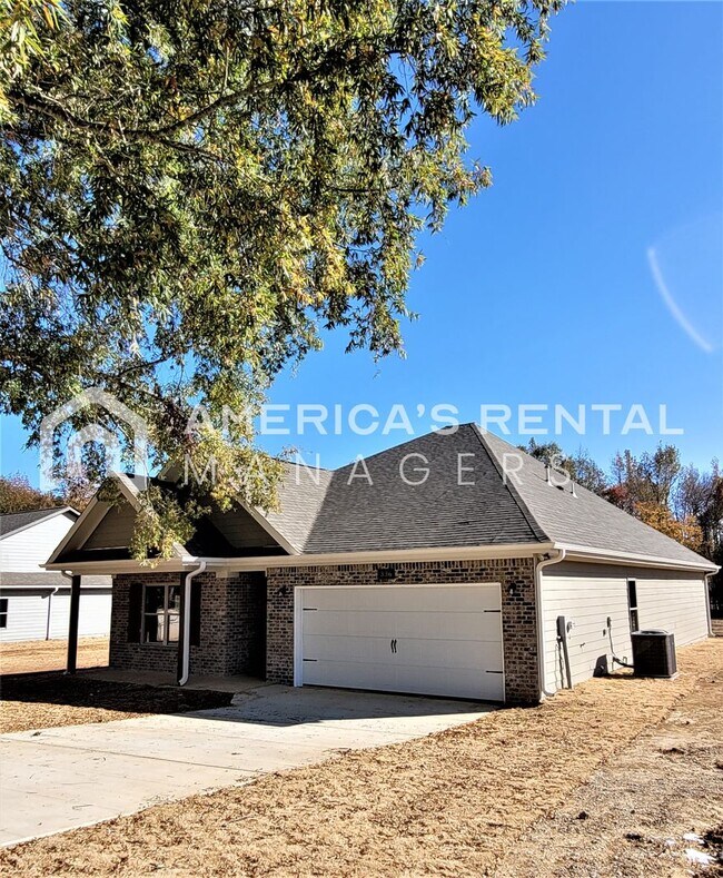 Building Photo - Home for Rent in Hazel Green, AL!!! Reduced Price!!