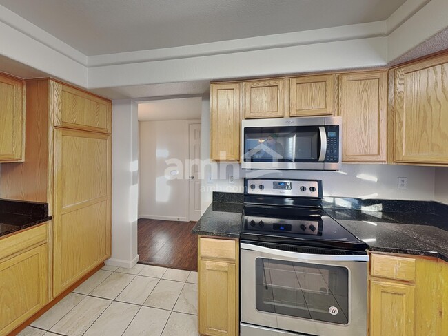 Foto del edificio - 21480 E 42nd Ave