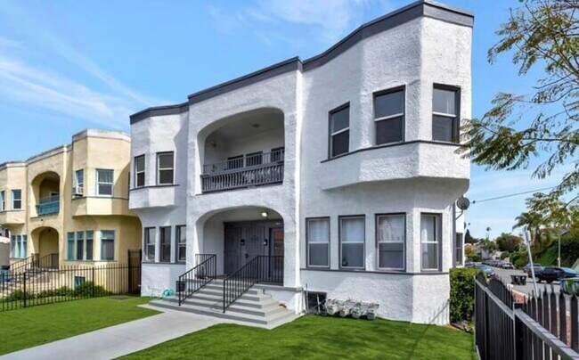 Foto del edificio - 1824 S Highland Ave