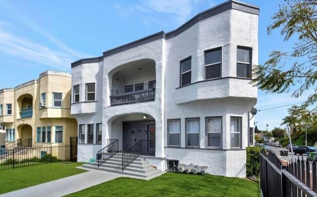 Building Photo - 1824 S Highland Ave