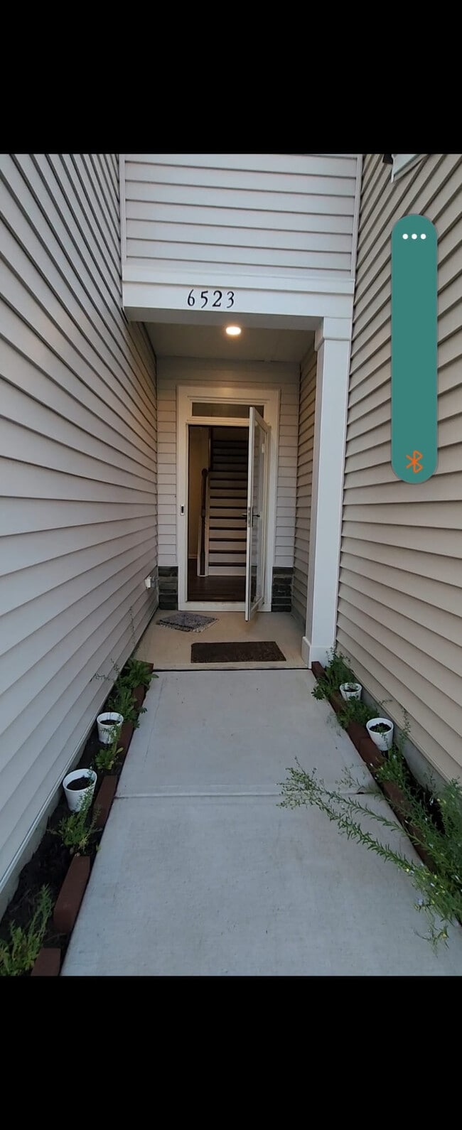 Building Photo - Room in Townhome on Mezzo Ln