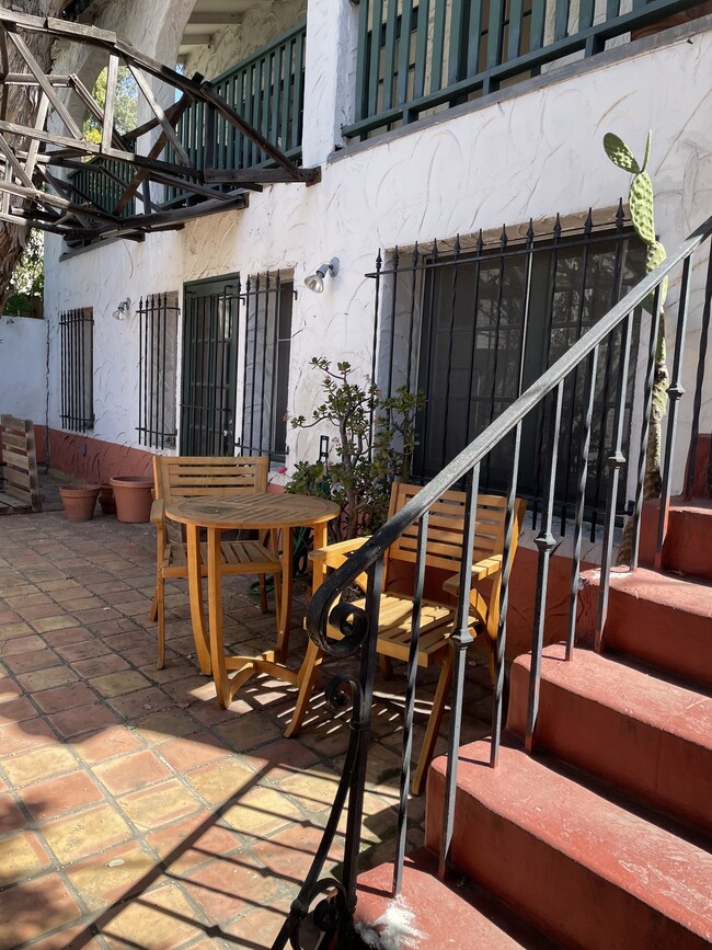 Patio - 1724 Redcliff St
