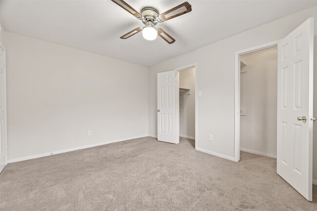 Foto del edificio - 2002 Foundary Dr