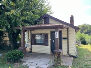 Building Photo - 3225 Maryland Ave