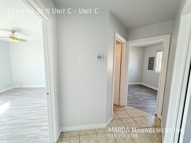 Building Photo - CHAMRING 2 BED/1.5 BATH TOWNHOUSE - SOUTH ...