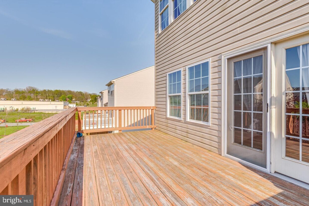 36 Don Quixote Dr, Charles Town, WV 25414 Townhouse for Rent in