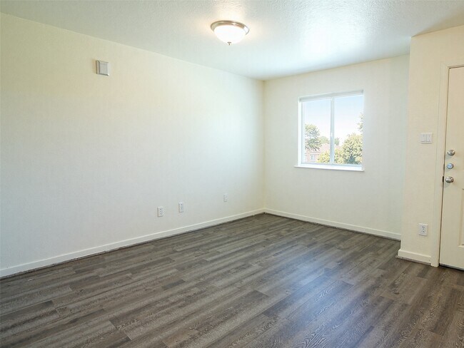 Foto del edificio - 21155 Gosling Rd