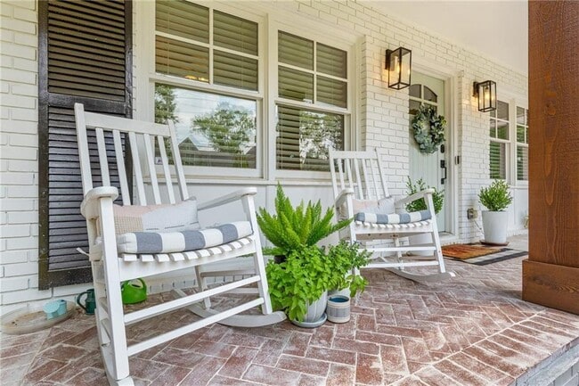 Foto del edificio - 2357 Cortez Way NE