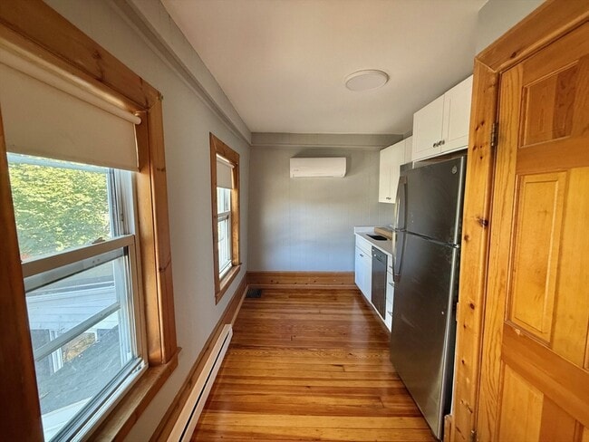 Foto del edificio - 1291 Pleasant St