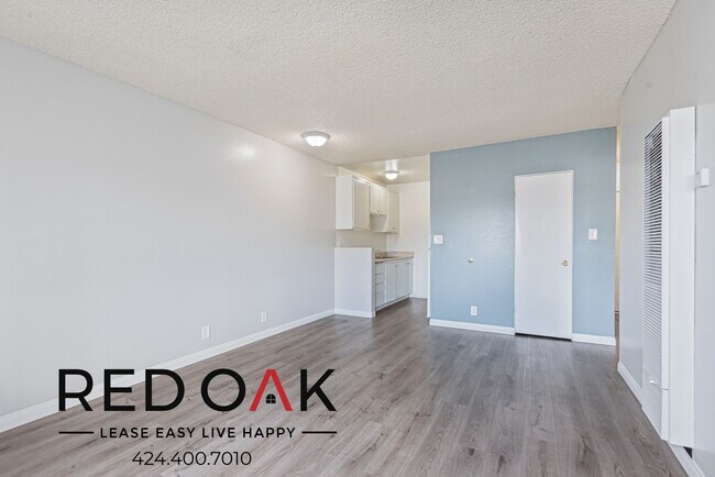 Foto del edificio - 17341 Hurley St