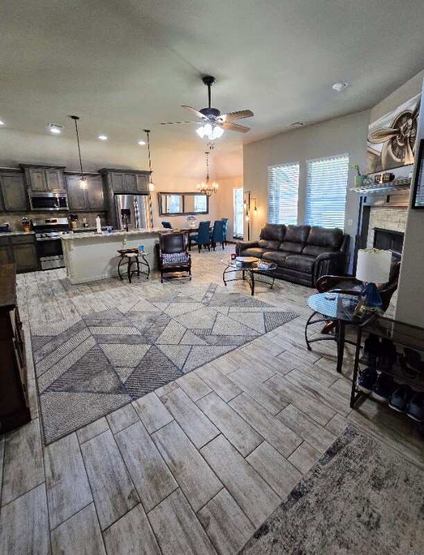 Foto del edificio - 3909 Alnwick Ln