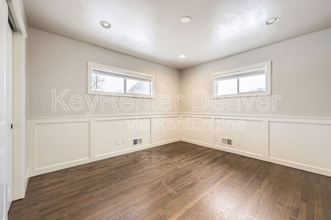 Foto del edificio - 10462 Carlile St