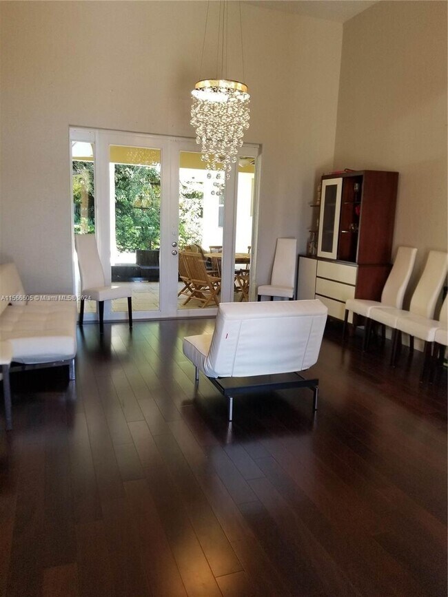 Foto del edificio - 6215 SW 56th St