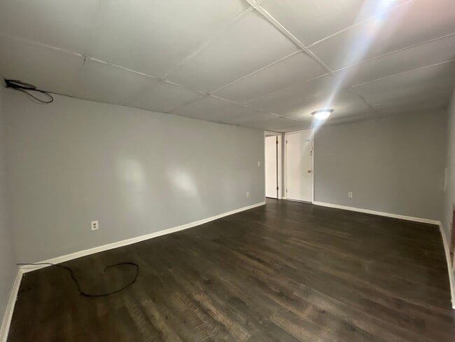 Foto del edificio - 8088 Blue Springs Pkwy