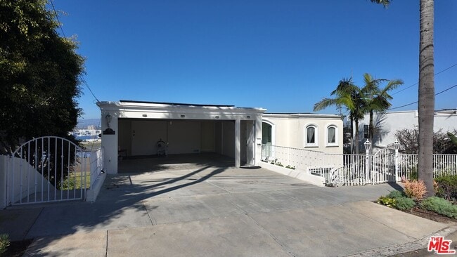 Foto del edificio - 8120 Billowvista Dr