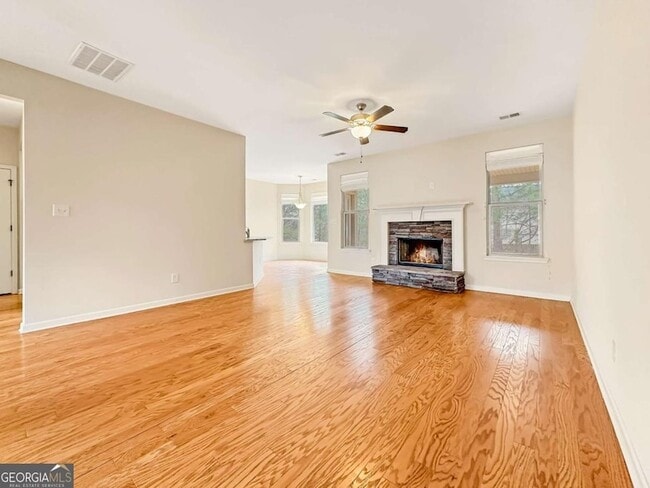 Building Photo - 263 Forrest Dr