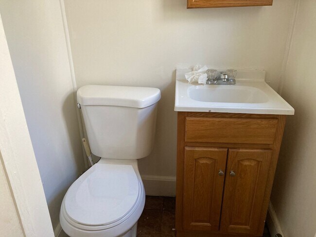 Foto del edificio - Lovely 3bd/1.5bth Home with Covered Porch ...