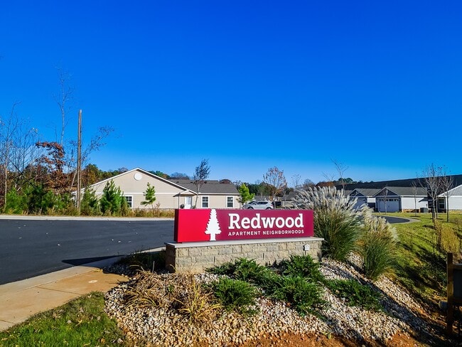 Building Photo - Redwood Hickory