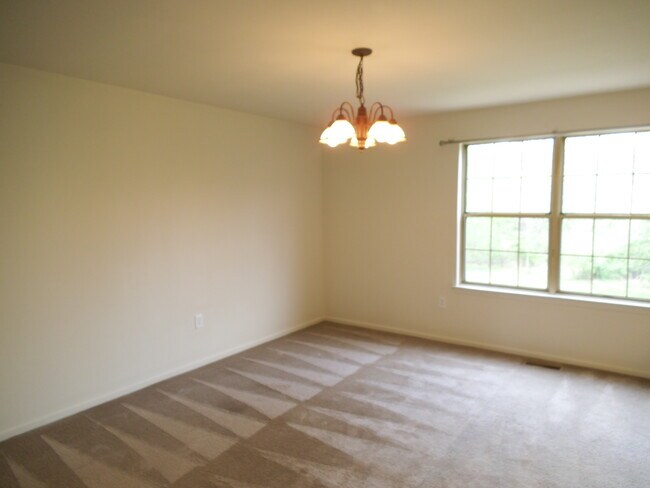 Foto del edificio - 322 Kent Ln