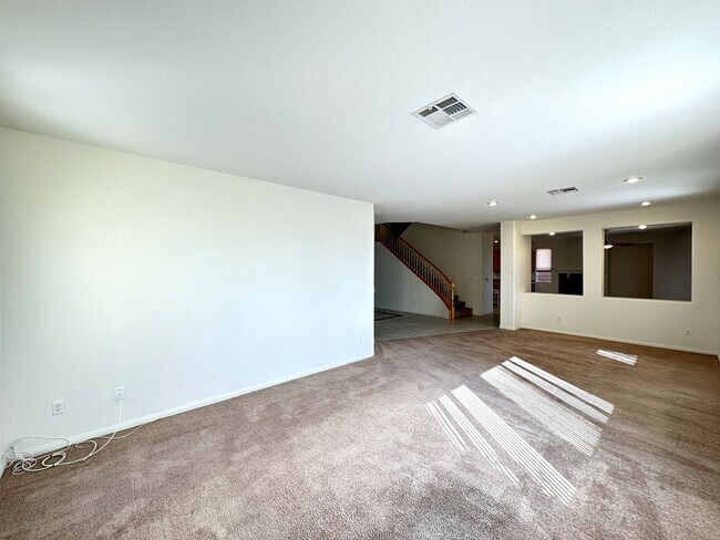 Foto del edificio - 3224 Bishop Pine St