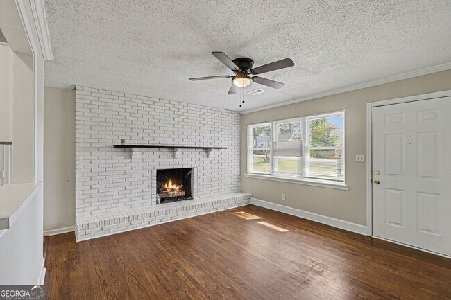 Foto del edificio - 3670 Goodwin Rd