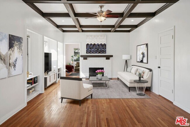 Foto del edificio - 5199 Ellenwood Dr
