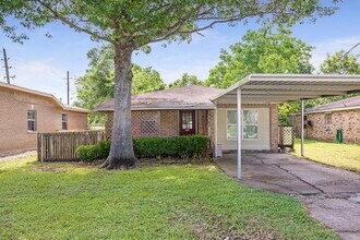 Building Photo - 5310 6th St