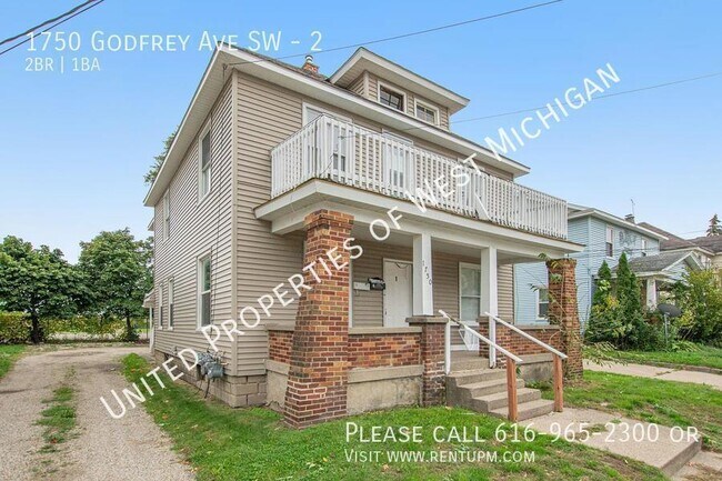 Building Photo - Available Now  | Cozy 2 Bedroom, 1 Bath Up...