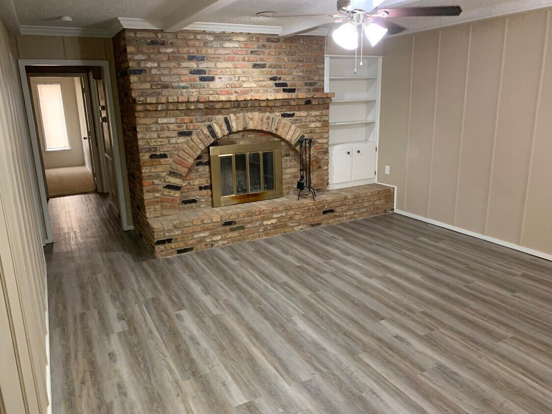 Foto principal - 3216 74th St