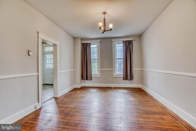 Foto del edificio - 1719 E 29th St