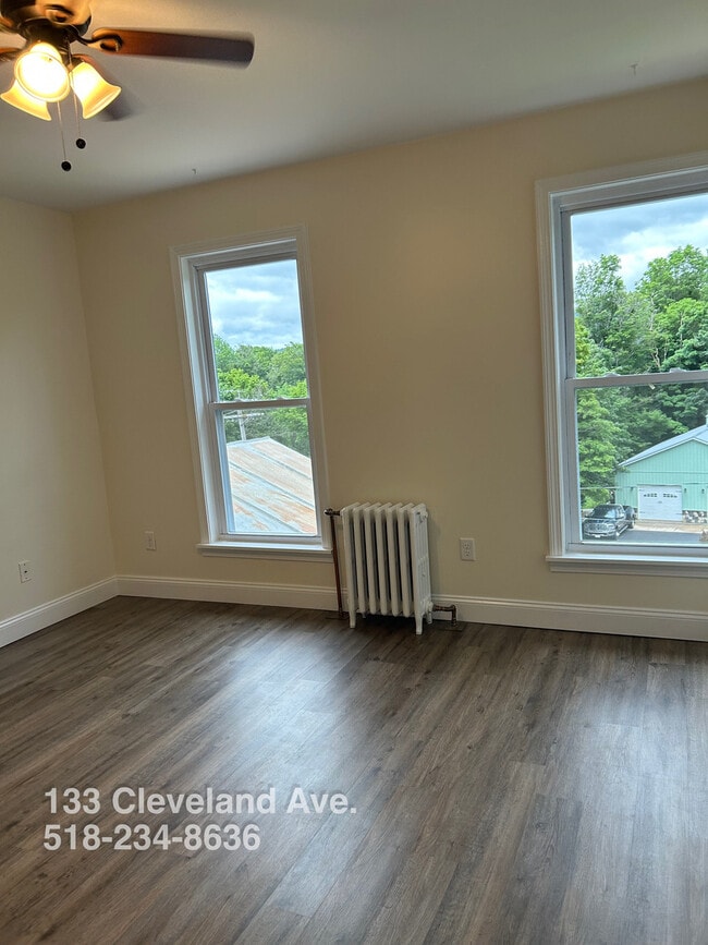 Building Photo - 133 Cleveland Ave