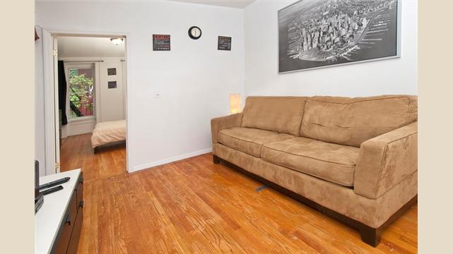 Building Photo - 26 W 46th St