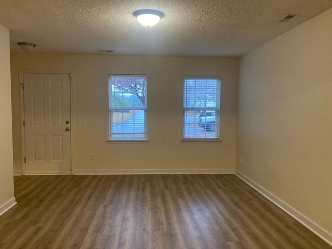 Building Photo - 300 Burley Dr