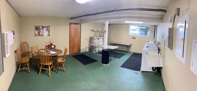 Building Photo - 2629 SE 145th Ave