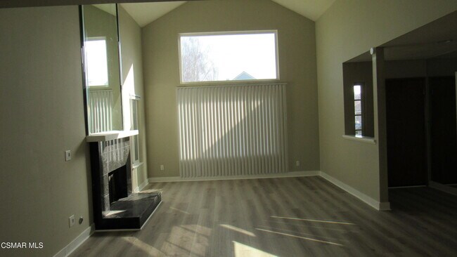 Building Photo - 1331 Casmalia Ct