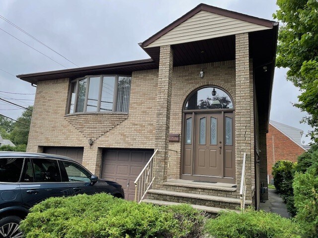 front - 91 Grove St