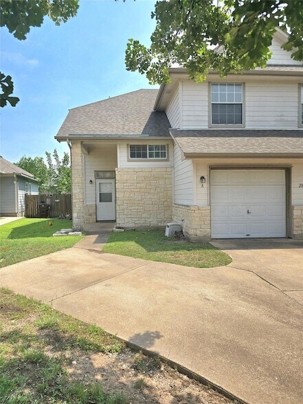 Photo - 2837 Southampton Way Unit A
